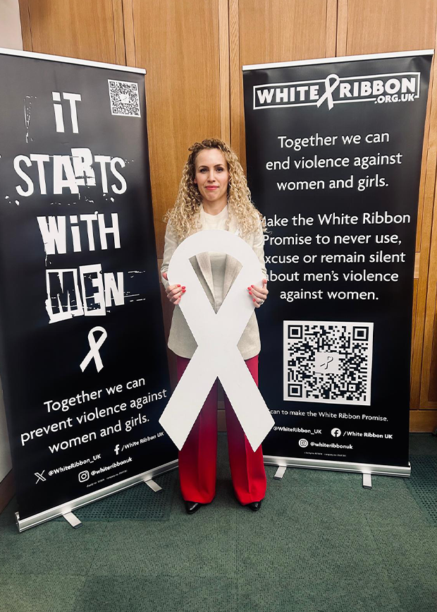 Katie support White Ribbon Campaign in Parliament